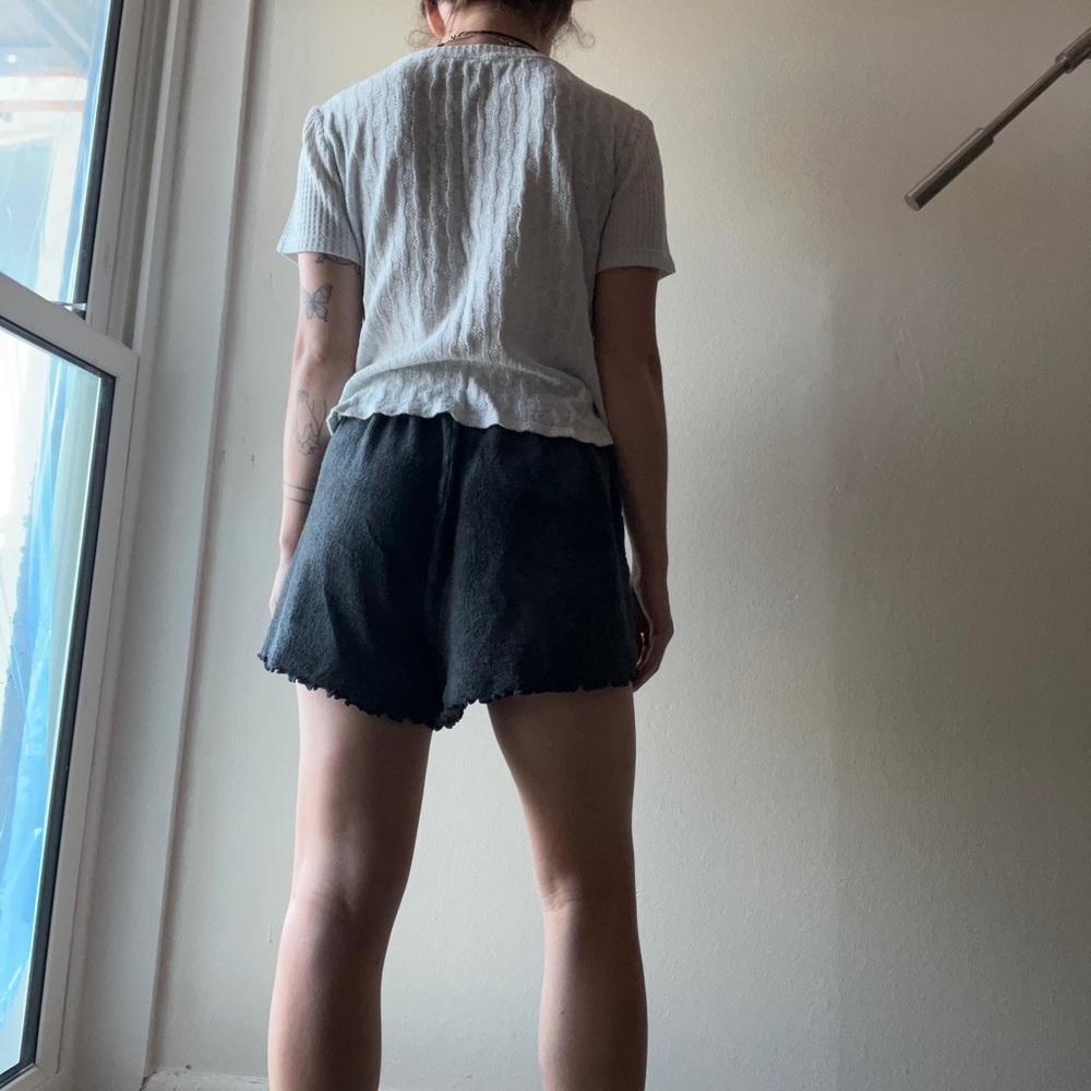 Pure + Good white tee - Picture 2 of 5
